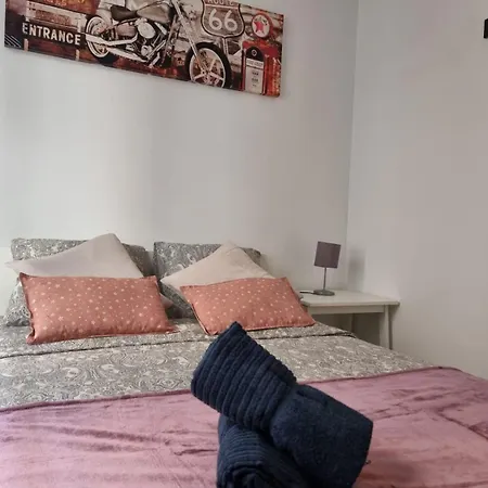 Hostel Ducq In Barcelona